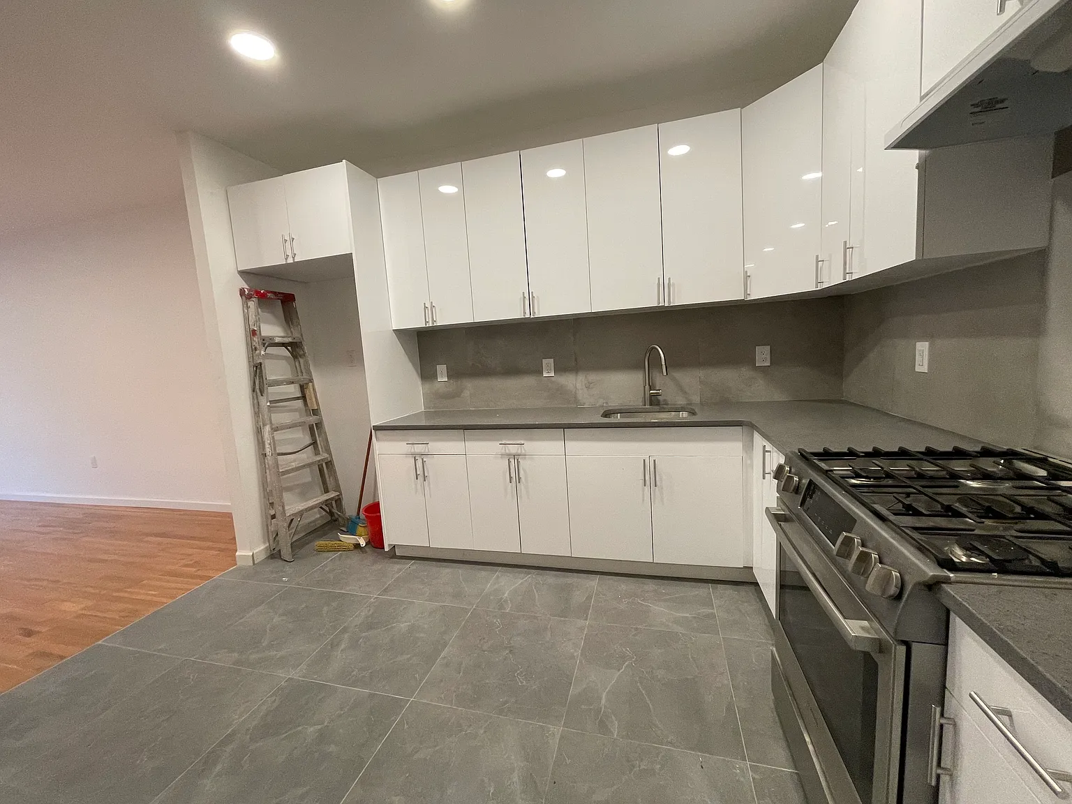 1042 Flatbush Avenue — Photo 1