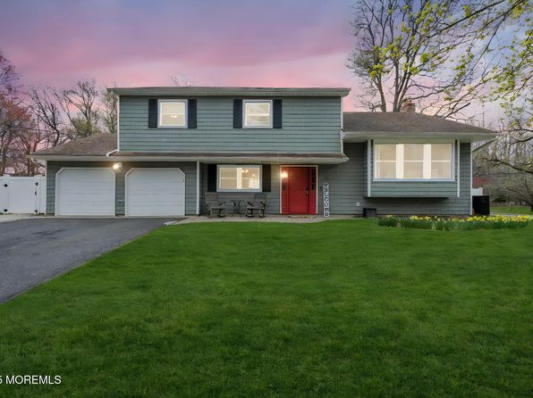 51 Sandburg Drive, Marlboro, NJ 07746