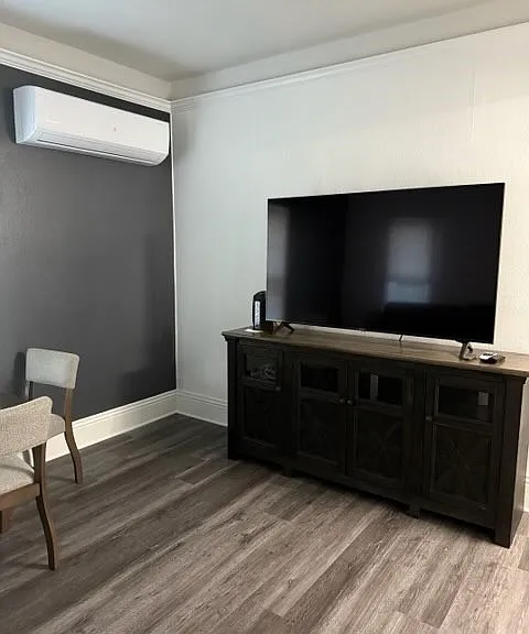 2536 Griffin Ave — Photo 10