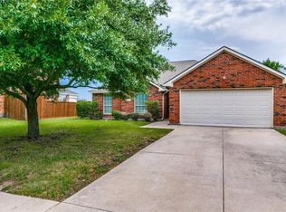 215 Millstone Dr, Wylie, TX 75098