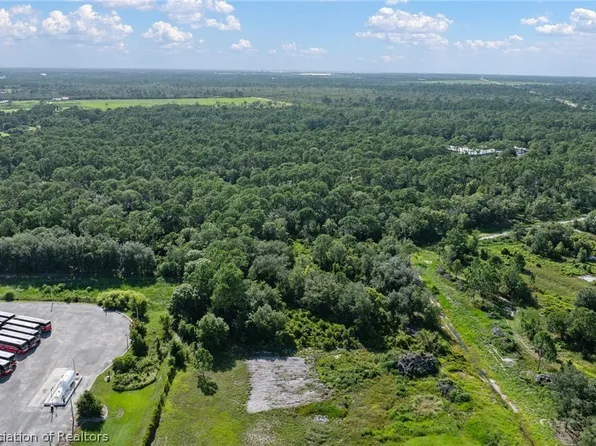 8933 Hampshire Dr, Sebring, FL 33876