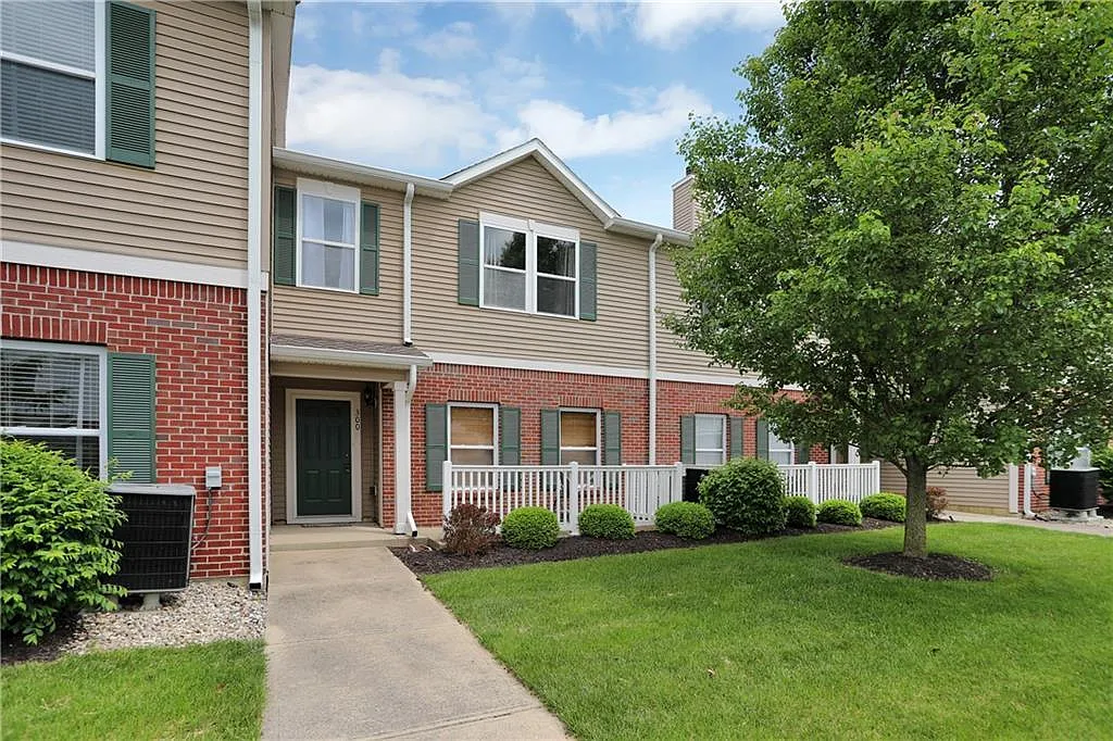 Building Photo - 13415 White Granite Dr #300