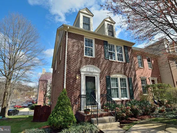1293 Quaker Hill Dr, Alexandria, VA 22314