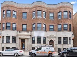 919 W Addison St APT 2, Chicago, IL 60613