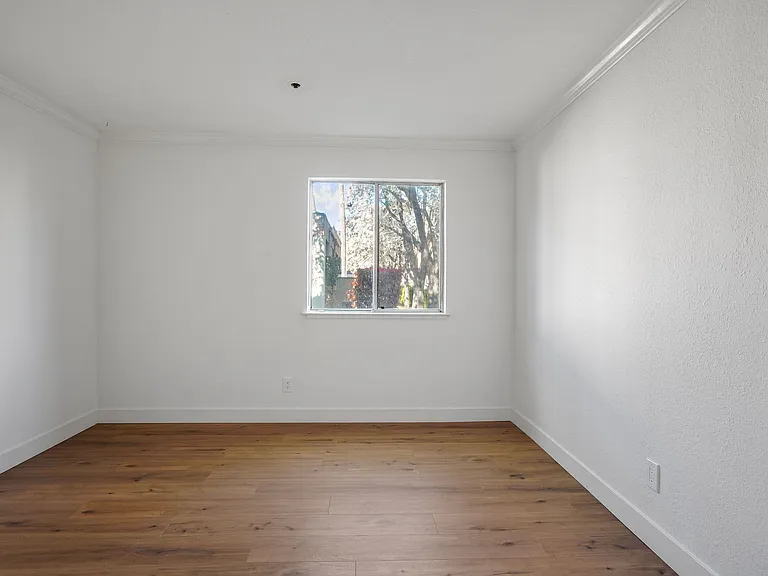 1019 Dornajo Way #114 — Photo 16