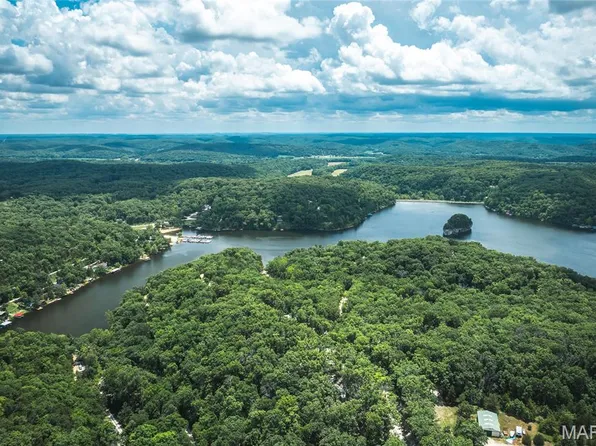 585 Skyline Dr N, New Florence, MO 63363