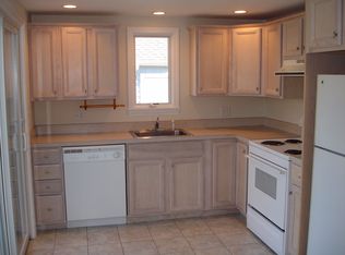 154 Samoset Ave, Hull, MA 02045