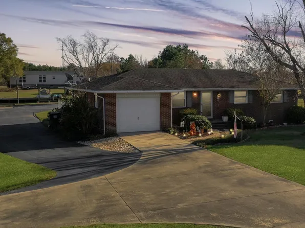 132 Simpson Road, Barco, NC 27917