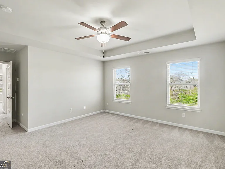 100 McGinnis Cir — Photo 13