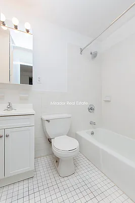 Rented by Mirador Real Estate | media 8