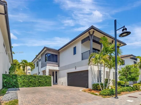 8169 NW 48th Ter, Doral, FL 33166