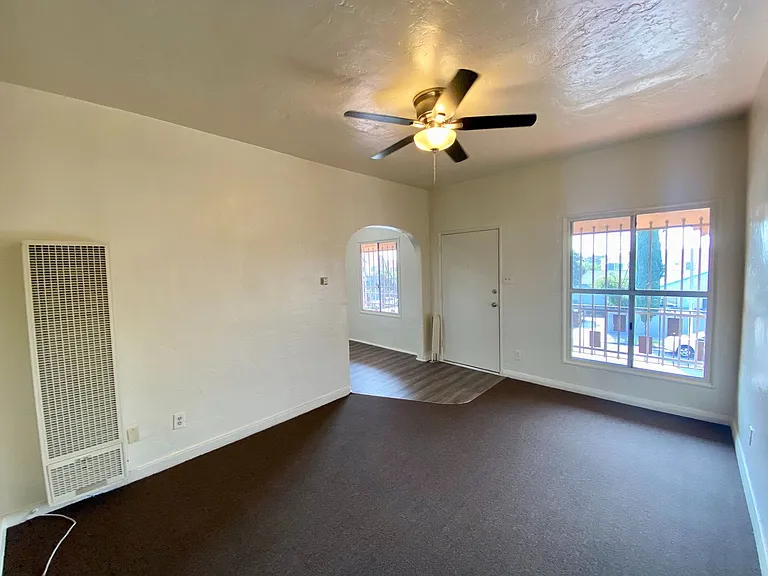 1273 S Woods Ave — Photo 7