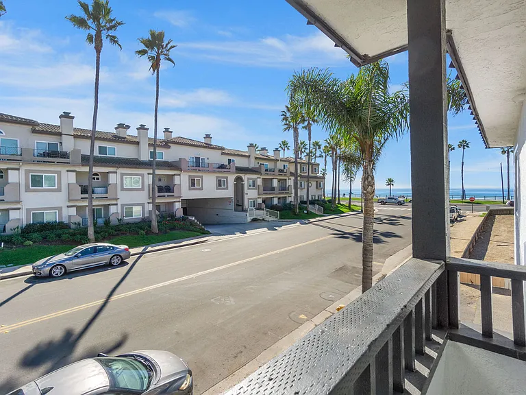 Ocean Breeze Terrace — Photo 16