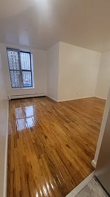 Rented by RC REAL ESTATE OF NEW YORK | media 1