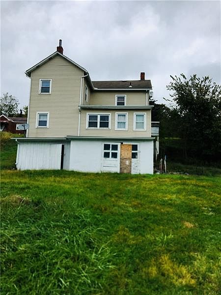 2nd image of 623 10th St