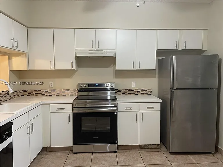 145 SW 96th Ter #145 — Photo 28