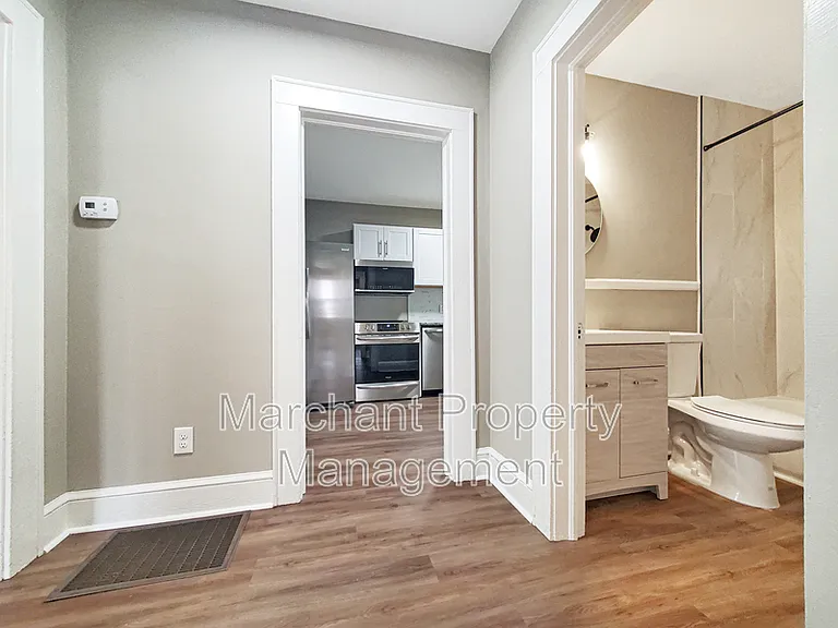 11B Harrington Ave — Photo 9