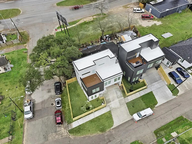 4206 Fox St — Photo 29