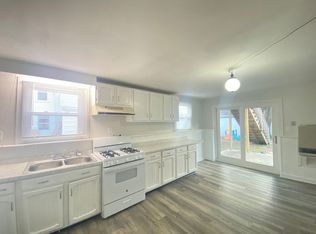 30 Thorwald Ave, Hampton, NH 03842