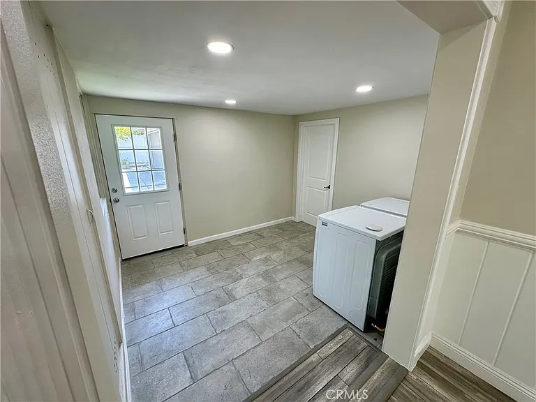 436 N Washington Ave — Photo 12