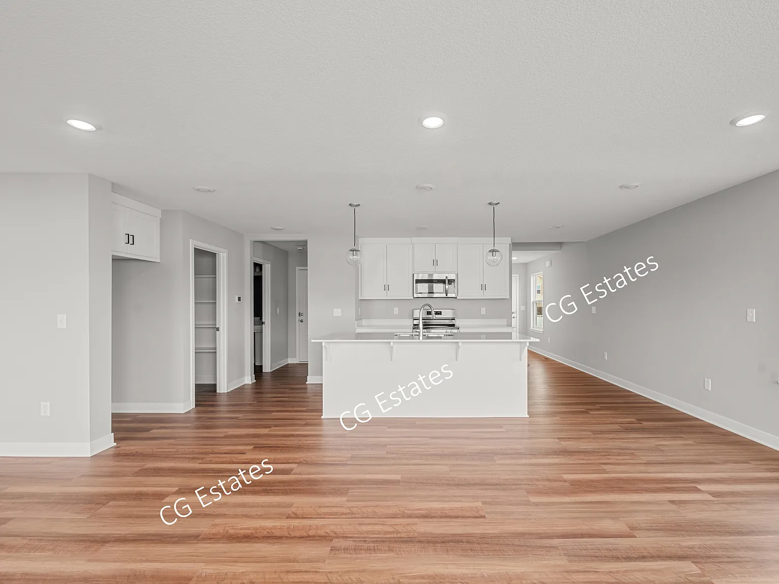 4 bed, 1857 sqft, $2,550 — Photo 3