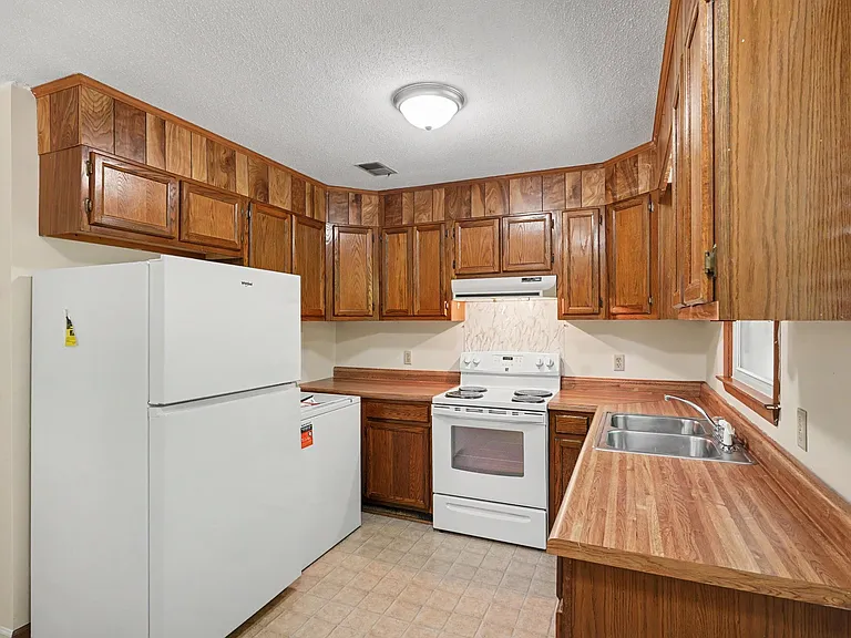 1363 Benson Rd — Photo 8