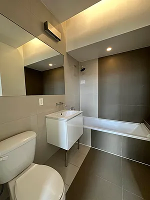 Rented by Oxford Property Group | media 8