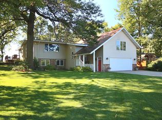 25340 Cedar Ln, New Prague, MN 56071