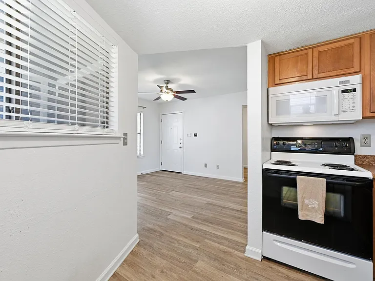 2500 Burleson Rd #402 — Photo 11