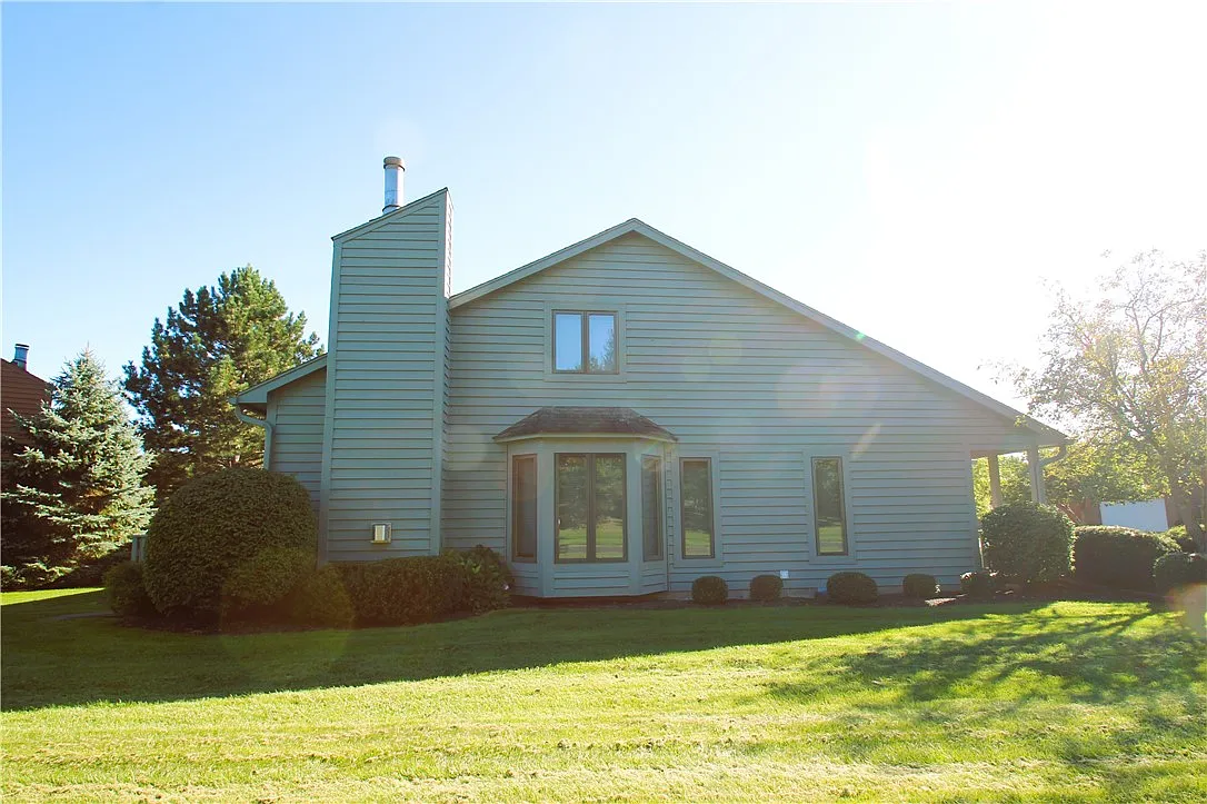 2 bed, 2.5 bath, 1466 sqft, $2,750 — Photo 3