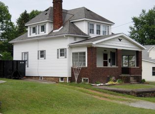 923 Franklin Ave, Connellsville, PA 15425