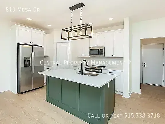 810 Mesa Dr — Photo 5