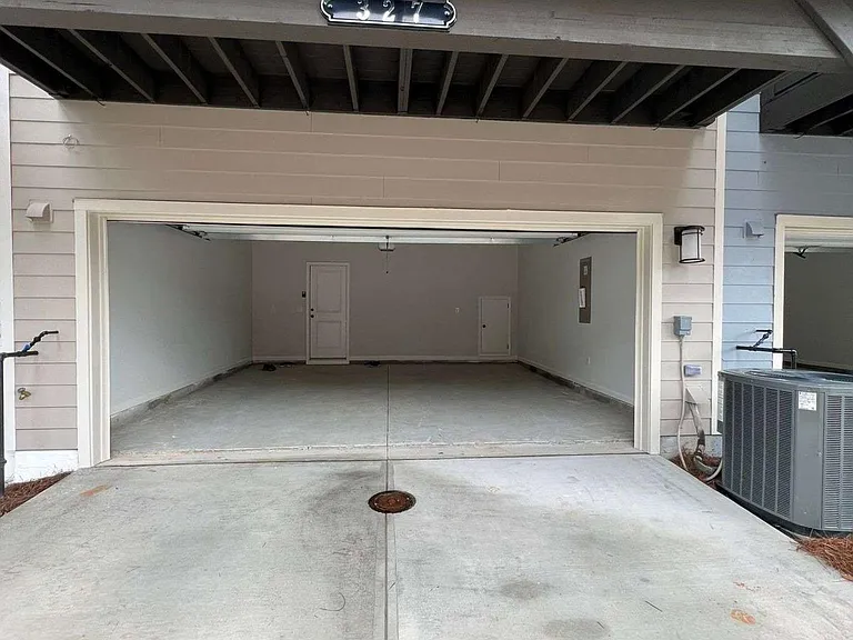 327 Maltibie Dr — Photo 5