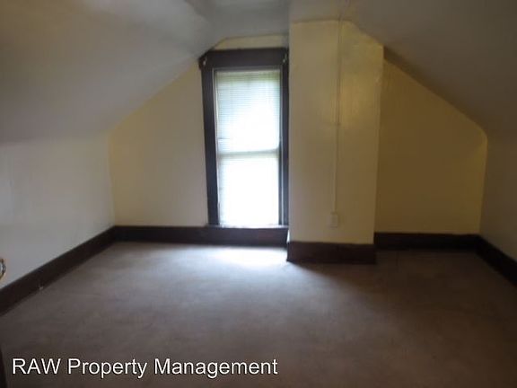 5th image of 5333 Chapman St #2