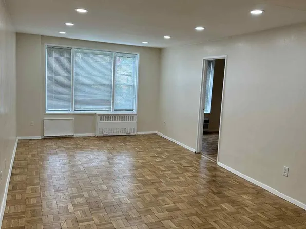 250 N Broadway APT 2E, Yonkers, NY 10701
