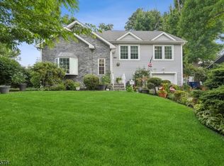 15 S Derby Rd, Springfield, NJ 07081