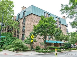 401 W Webster Ave APT 203, Chicago, IL 60614