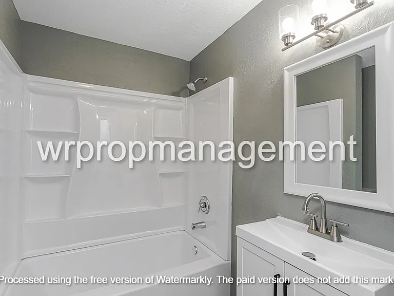 1822 Glendale Ave — Photo 17