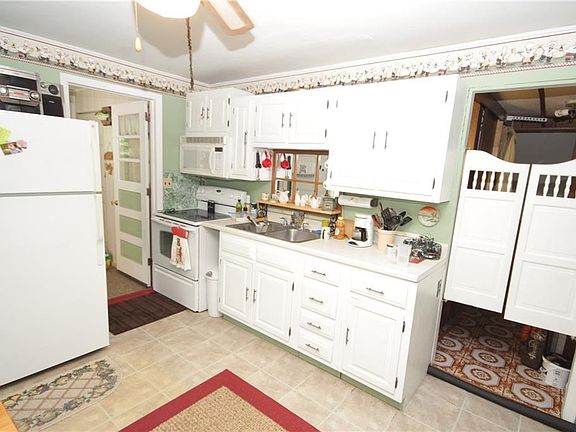 2nd image of 36204 Payne Ave