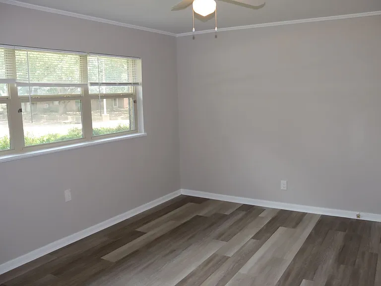 1606 McNutt Dr — Photo 7