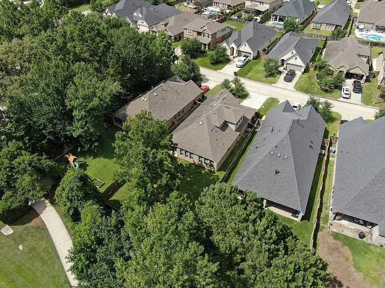 122 S Bearkat Ct — Photo 38