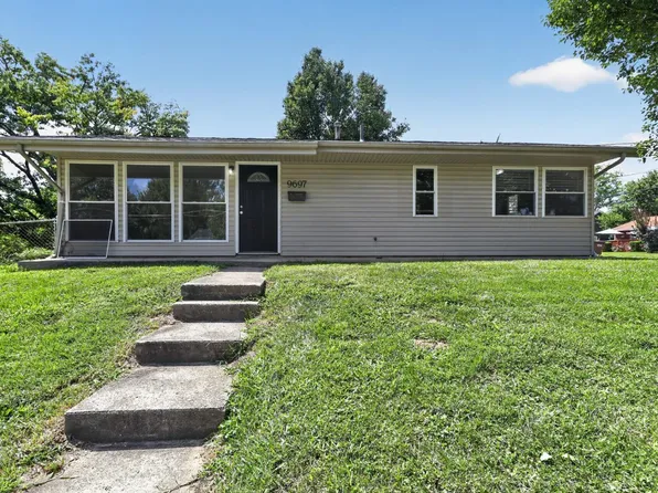 9697 Gibralter Dr, Cincinnati, OH 45251