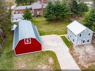 E1471 Arbor St, Waupaca, WI 54981