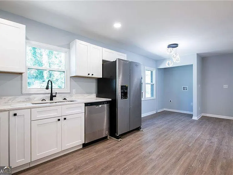 228 W Simon Ter NW — Photo 26