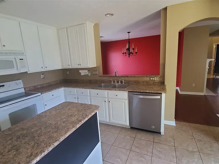 8755 Ridgestone Ct — Photo 8