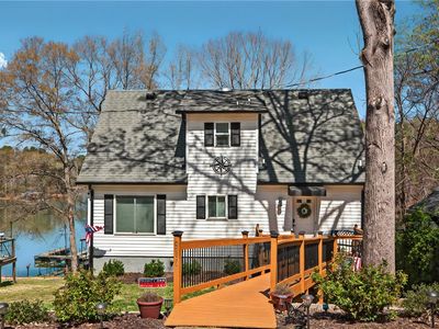 910 Dogwood Ln, Townville, SC, 29689