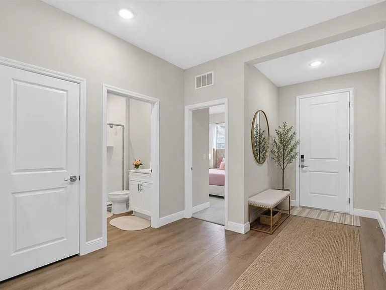 10009 Surrey Rose Dr — Photo 13