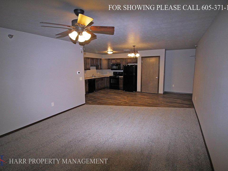 2nd image of 1801 S Bahnson Ave #104