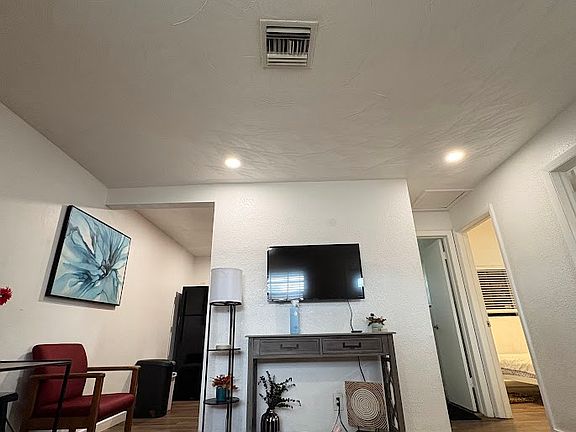 3rd image of 2911 NW 11th Pl #1