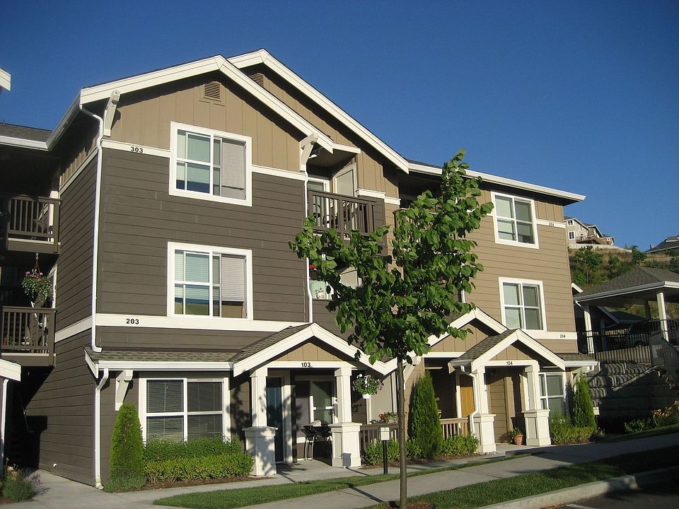 1st image of 1672 25th Pl NE Unit 303